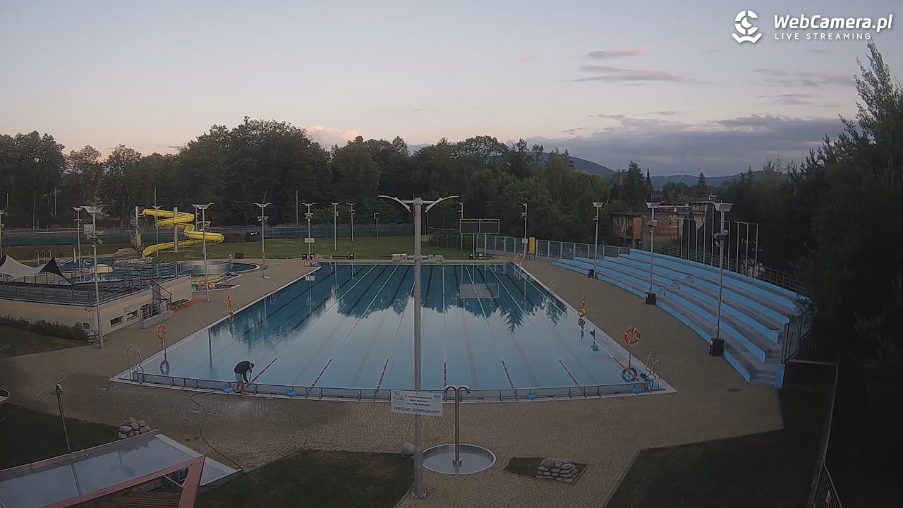 Andrychów - widok na basen - 10 lipiec 2026, 20:41