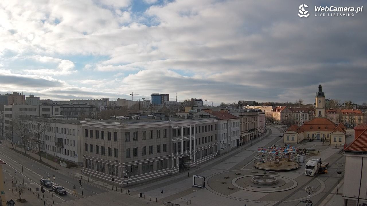 BIAŁYSTOK - widok na Rynek Kościuszki NOWOŚĆ - 24 grudzień 2025, 11:32