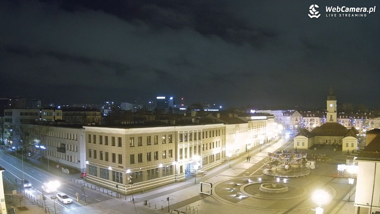 BIAŁYSTOK - widok na Rynek Kościuszki NOWOŚĆ - 11 grudzień 2025, 23:03