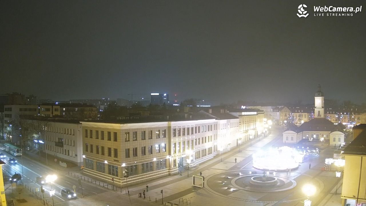 BIAŁYSTOK - widok na Rynek Kościuszki NOWOŚĆ - 16 grudzień 2025, 20:04
