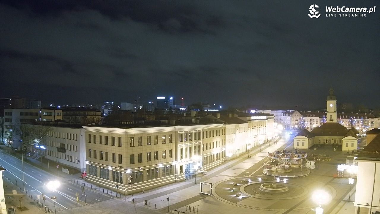 BIAŁYSTOK - widok na Rynek Kościuszki NOWOŚĆ - 11 grudzień 2025, 23:03