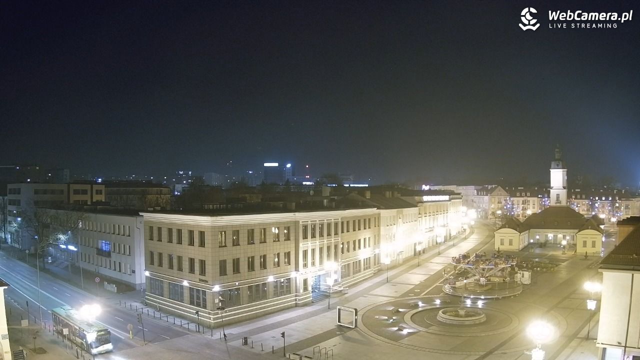 BIAŁYSTOK - widok na Rynek Kościuszki NOWOŚĆ - 24 grudzień 2025, 20:58