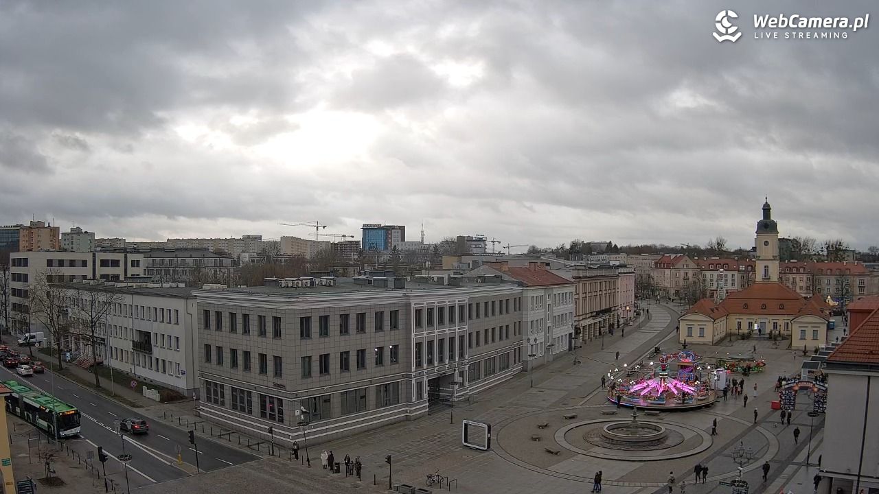 BIAŁYSTOK - widok na Rynek Kościuszki NOWOŚĆ - 14 grudzień 2025, 13:06