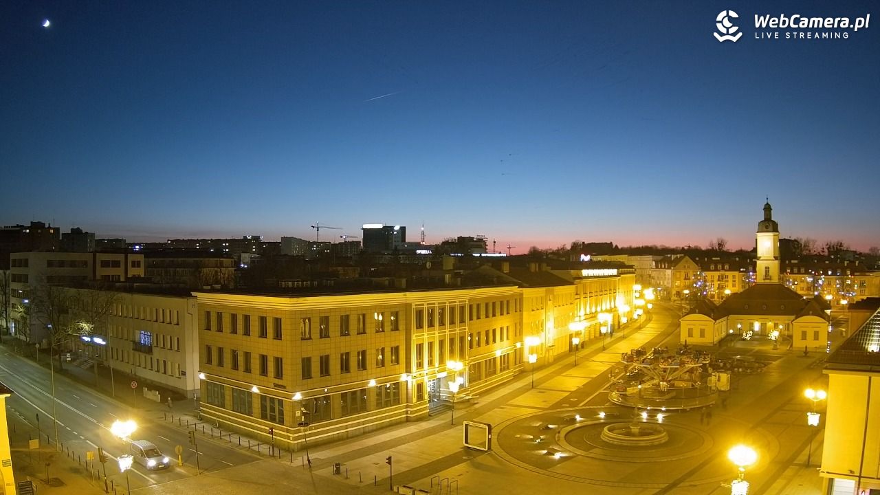 BIAŁYSTOK - widok na Rynek Kościuszki NOWOŚĆ - 24 grudzień 2025, 16:14