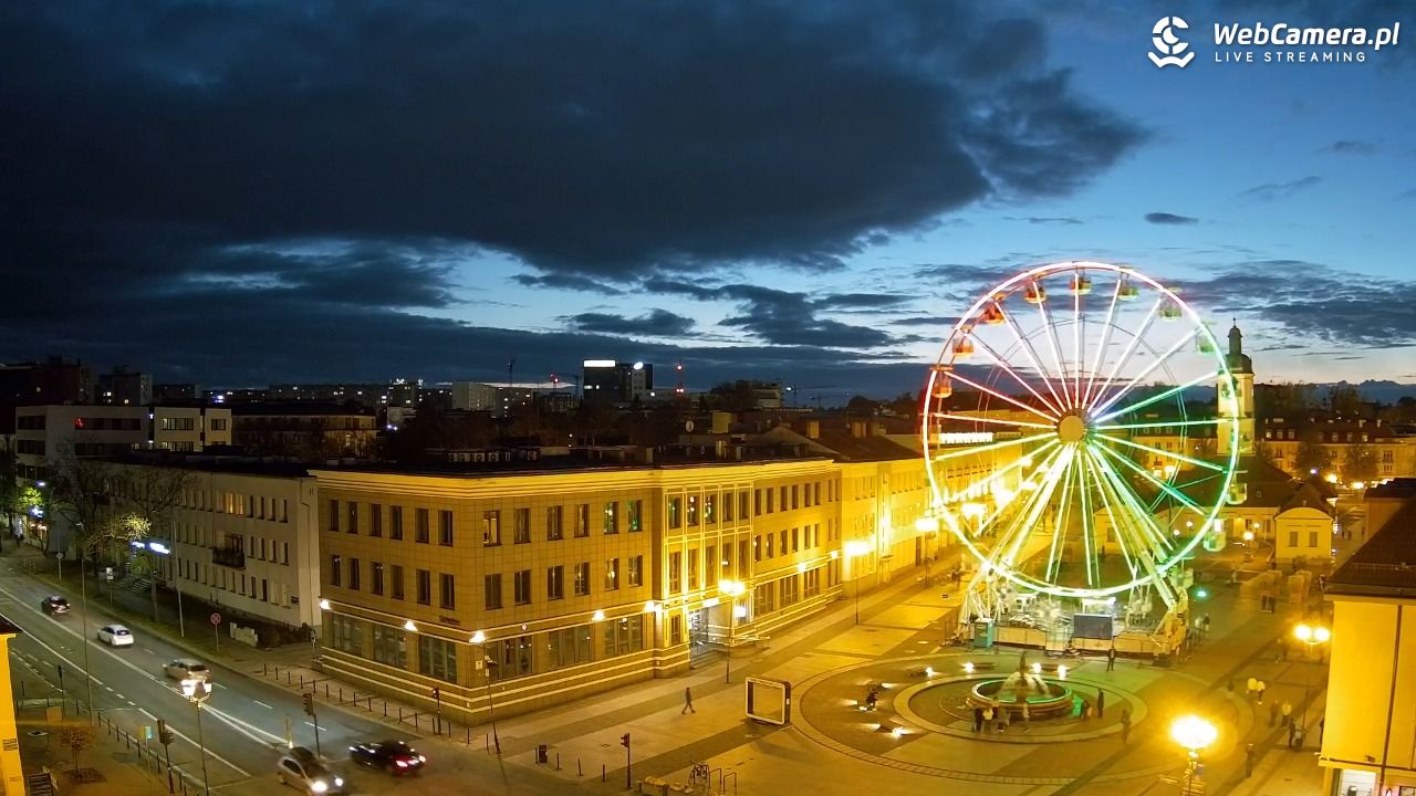 BIAŁYSTOK - widok na Rynek Kościuszki NOWOŚĆ - 26 październik 2025, 16:53