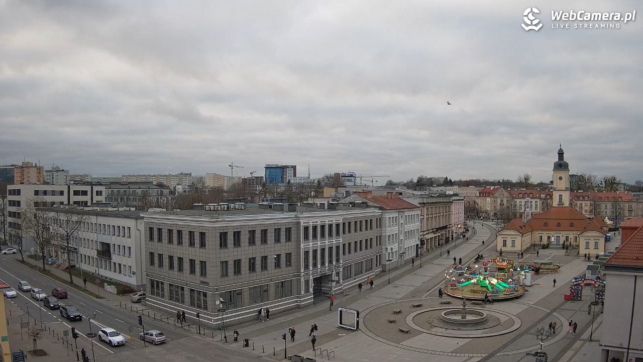 BIAŁYSTOK - widok na Rynek Kościuszki NOWOŚĆ - 22 grudzień 2025, 13:25