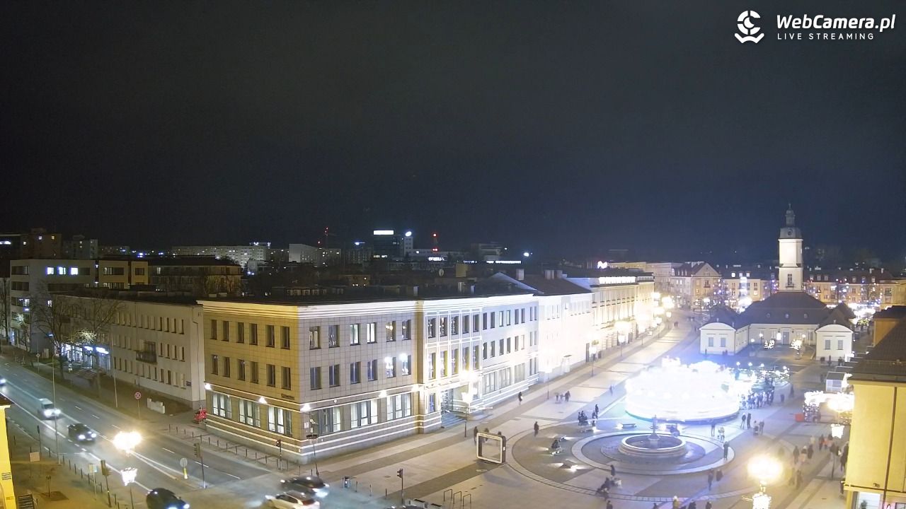 BIAŁYSTOK - widok na Rynek Kościuszki NOWOŚĆ - 22 grudzień 2025, 17:44