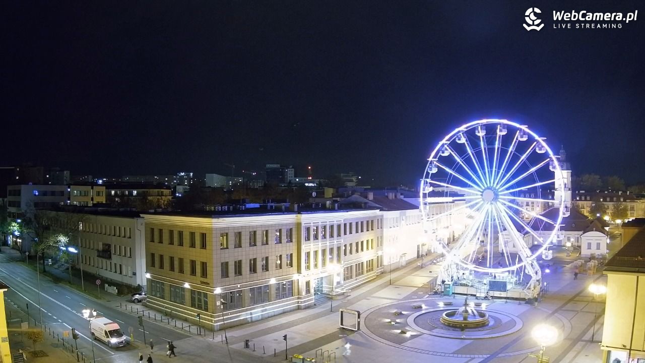 BIAŁYSTOK - widok na Rynek Kościuszki NOWOŚĆ - 25 październik 2025, 21:22