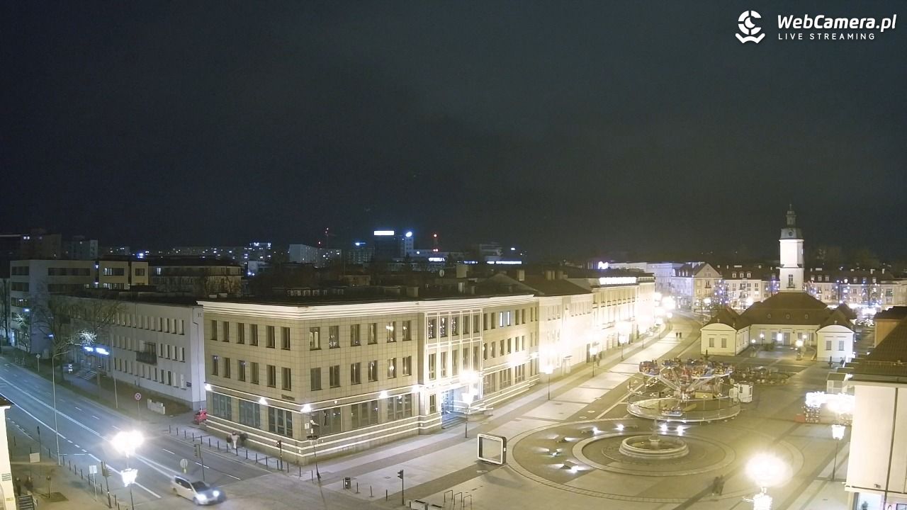 BIAŁYSTOK - widok na Rynek Kościuszki NOWOŚĆ - 22 grudzień 2025, 21:39