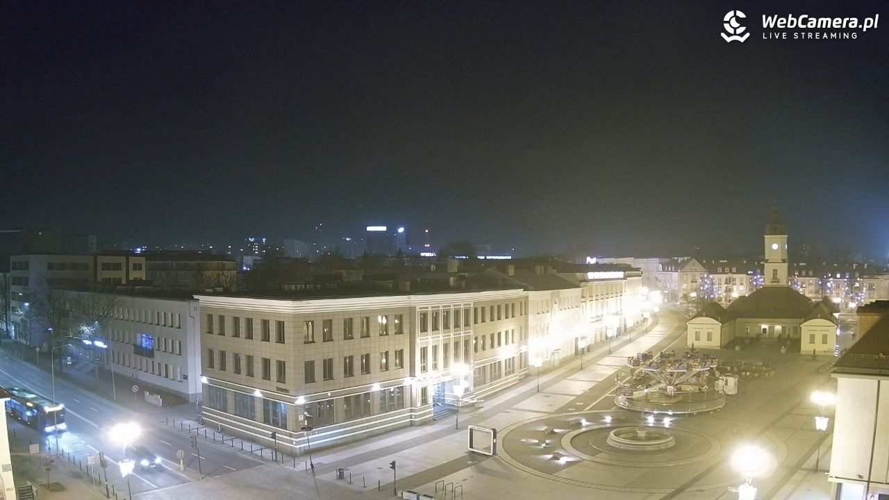 BIAŁYSTOK - widok na Rynek Kościuszki NOWOŚĆ - 24 grudzień 2025, 22:36