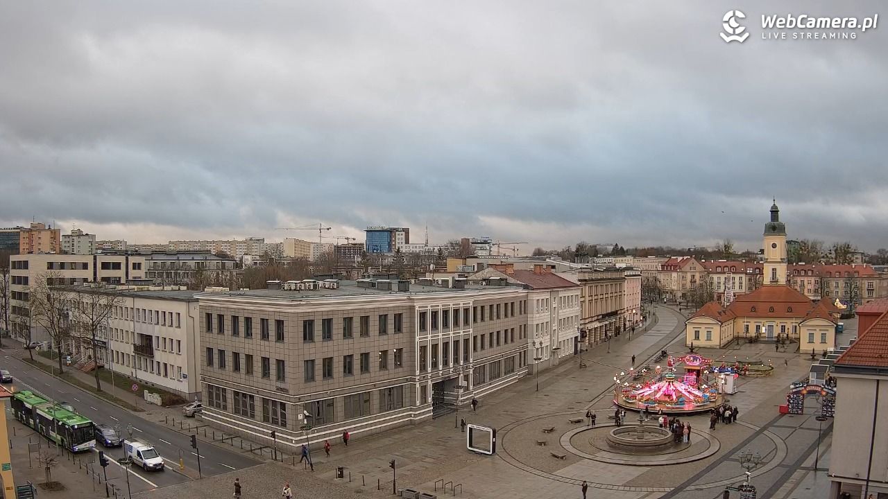 BIAŁYSTOK - widok na Rynek Kościuszki NOWOŚĆ - 12 grudzień 2025, 13:45