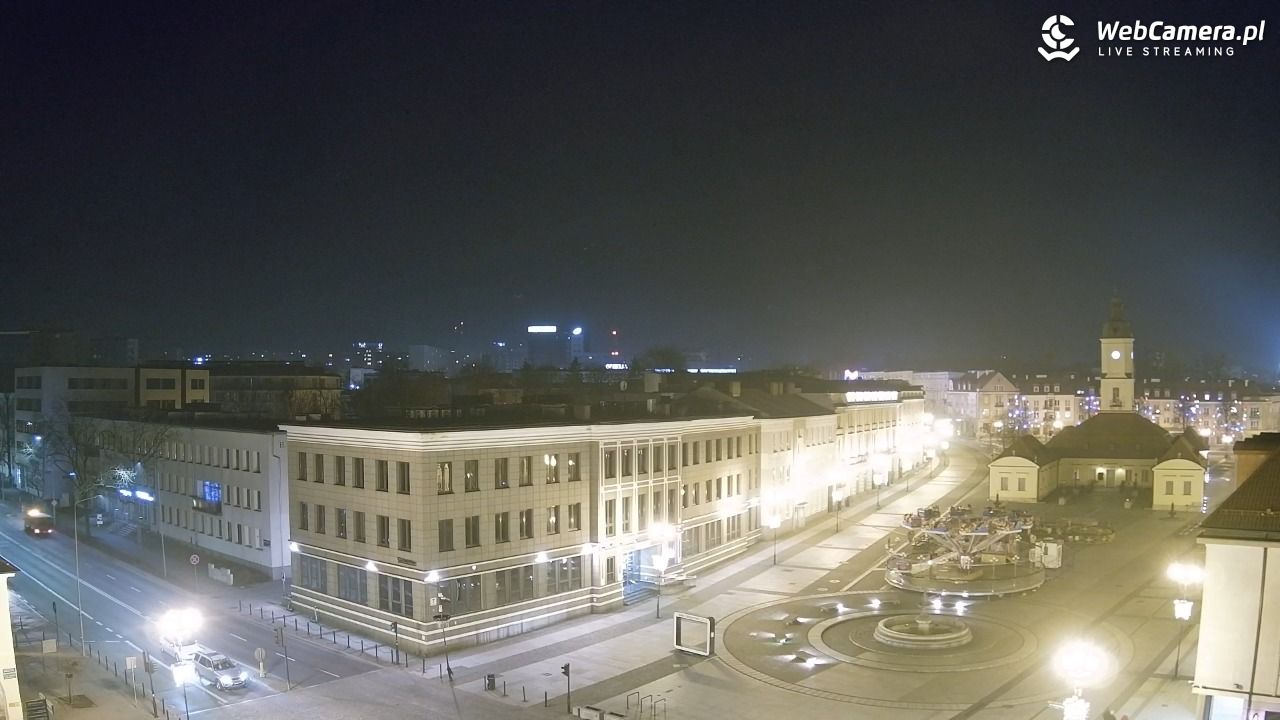 BIAŁYSTOK - widok na Rynek Kościuszki NOWOŚĆ - 24 grudzień 2025, 22:34