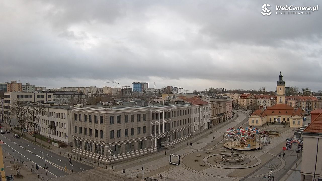 BIAŁYSTOK - widok na Rynek Kościuszki NOWOŚĆ - 14 grudzień 2025, 09:44
