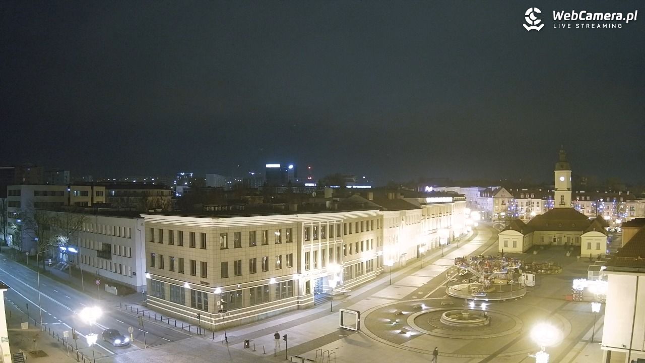 BIAŁYSTOK - widok na Rynek Kościuszki NOWOŚĆ - 21 grudzień 2025, 23:34