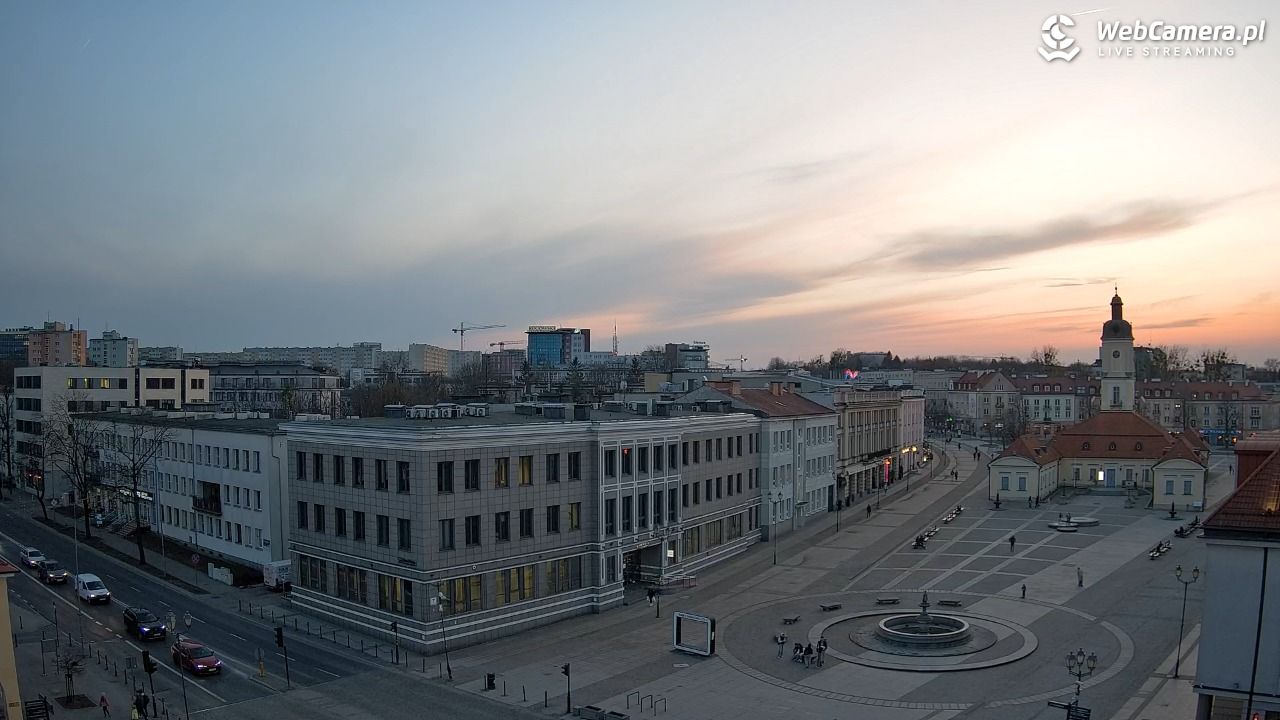 BIAŁYSTOK - widok na Rynek Kościuszki NOWOŚĆ - 10 marzec 2026, 17:24