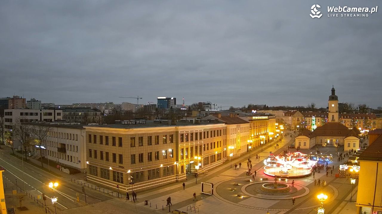 BIAŁYSTOK - widok na Rynek Kościuszki NOWOŚĆ - 21 grudzień 2025, 15:37