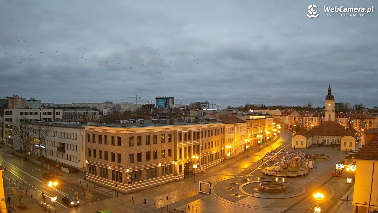BIAŁYSTOK - widok na Rynek Kościuszki NOWOŚĆ - 14 grudzień 2025, 07:15