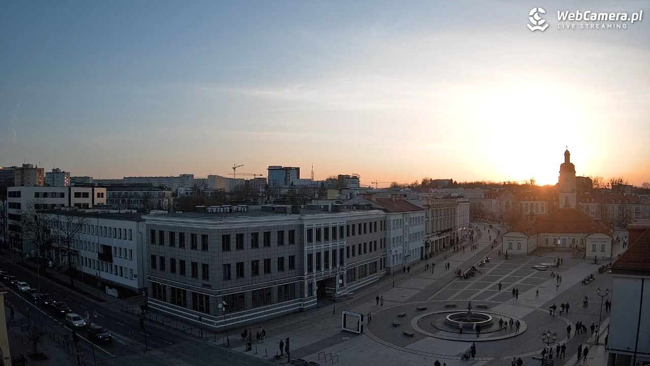 BIAŁYSTOK - widok na Rynek Kościuszki NOWOŚĆ - 08 marzec 2026, 16:59