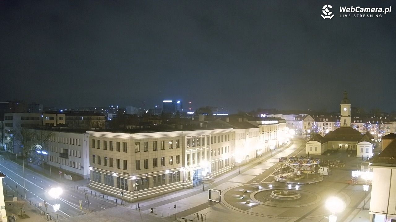 BIAŁYSTOK - widok na Rynek Kościuszki NOWOŚĆ - 14 grudzień 2025, 22:36