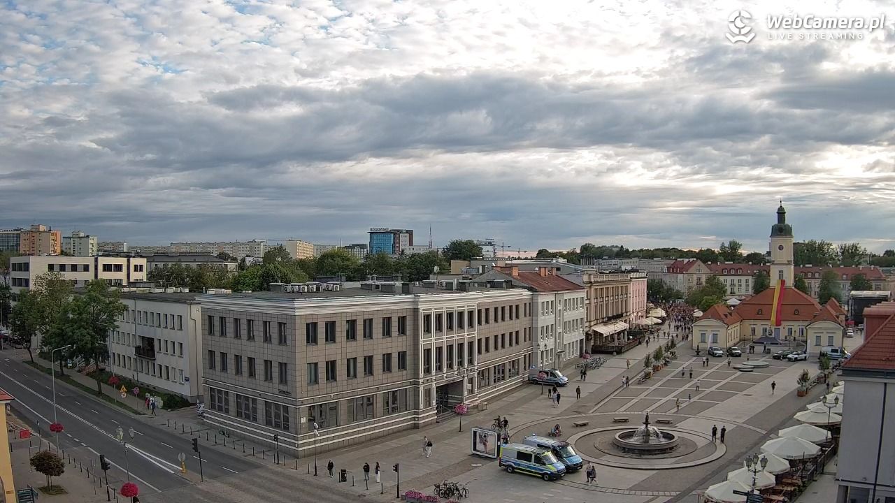 BIAŁYSTOK - widok na Rynek Kościuszki NOWOŚĆ - 22 lipiec 2026, 19:13