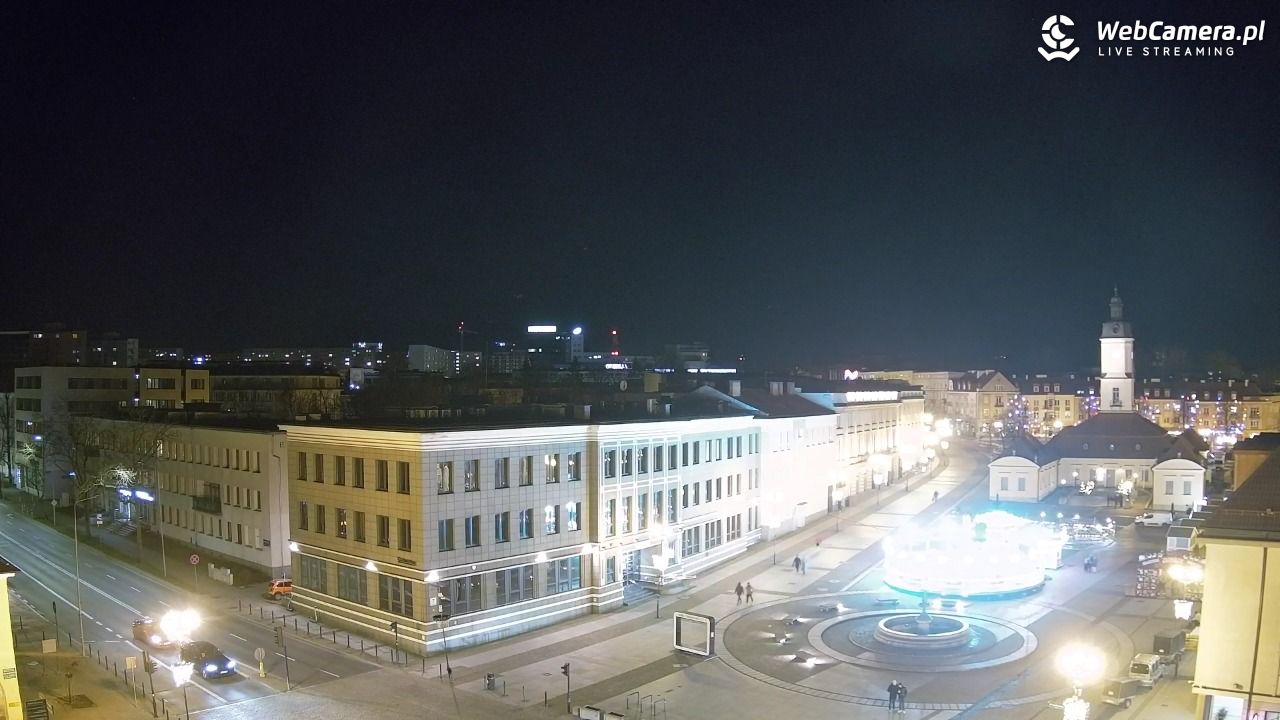 BIAŁYSTOK - widok na Rynek Kościuszki NOWOŚĆ - 23 grudzień 2025, 19:35