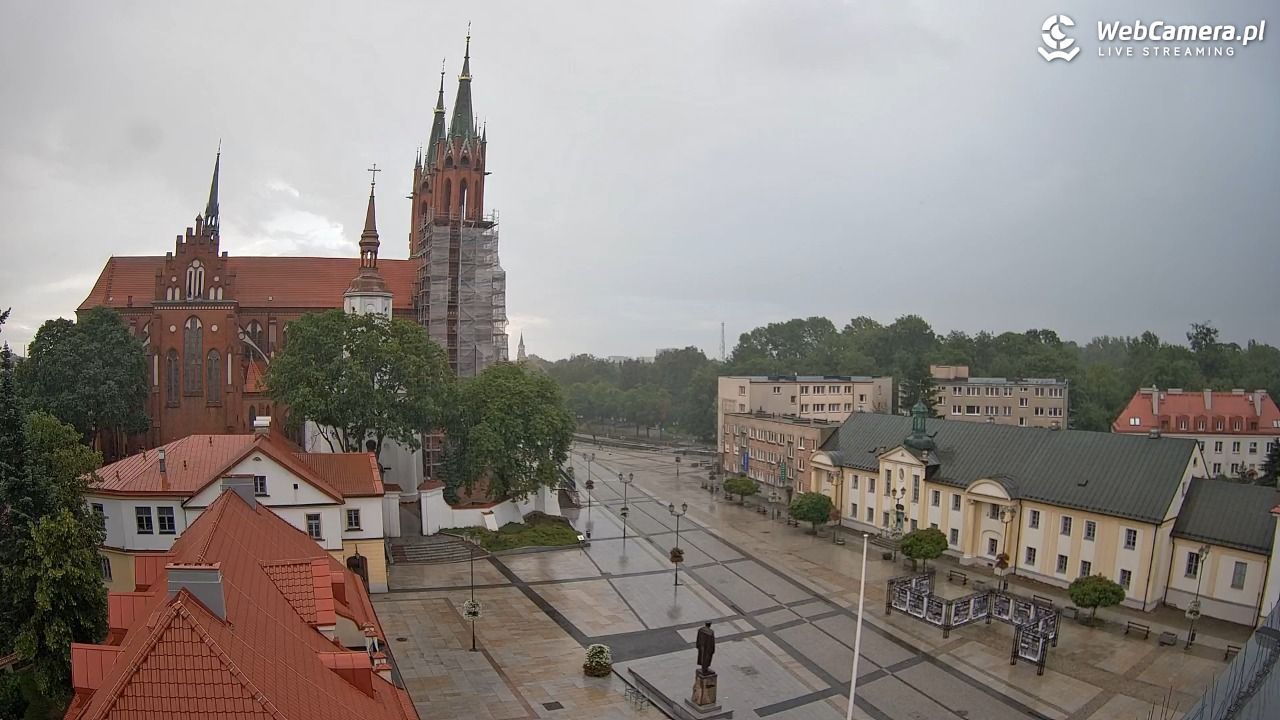 BIAŁYSTOK - widok na Archikatedrę NOWOŚĆ - 16 czerwiec 2026, 19:39