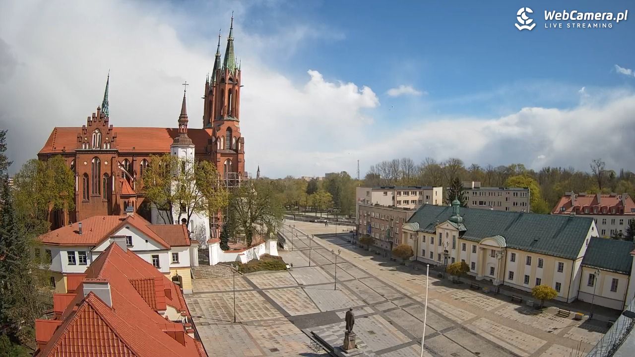 BIAŁYSTOK - widok na Archikatedrę NOWOŚĆ - 26 kwiecień 2026, 13:50