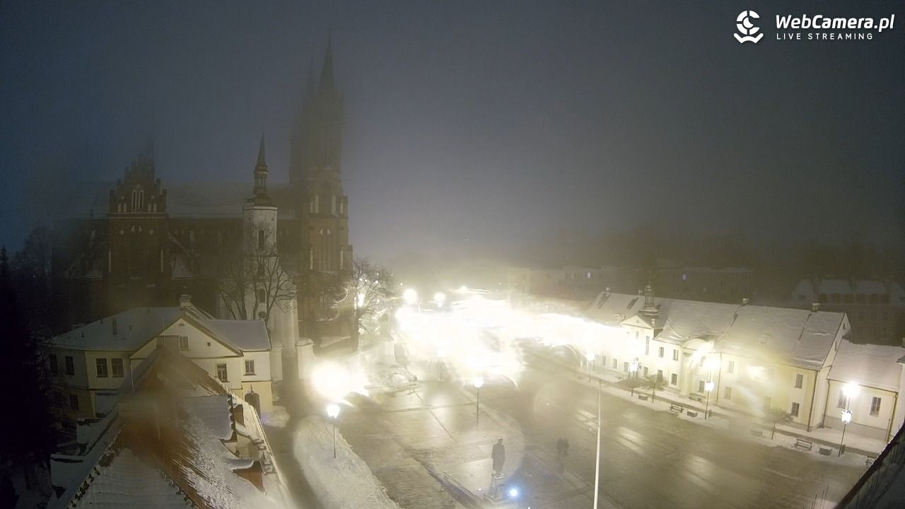 BIAŁYSTOK - widok na Archikatedrę NOWOŚĆ - 27 styczeń 2026, 00:56