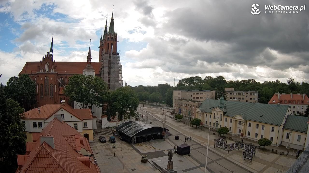 BIAŁYSTOK - widok na Archikatedrę NOWOŚĆ - 14 czerwiec 2026, 11:07