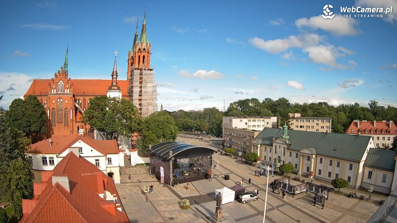 BIAŁYSTOK - widok na Archikatedrę NOWOŚĆ - 14 czerwiec 2026, 17:33