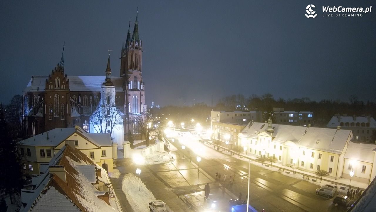 BIAŁYSTOK - widok na Archikatedrę NOWOŚĆ - 25 styczeń 2026, 18:13