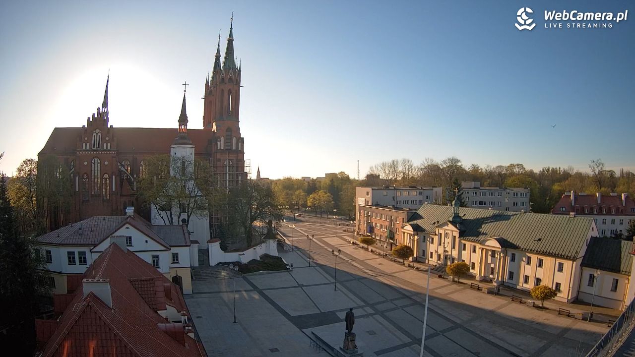 BIAŁYSTOK - widok na Archikatedrę NOWOŚĆ - 28 kwiecień 2026, 06:25