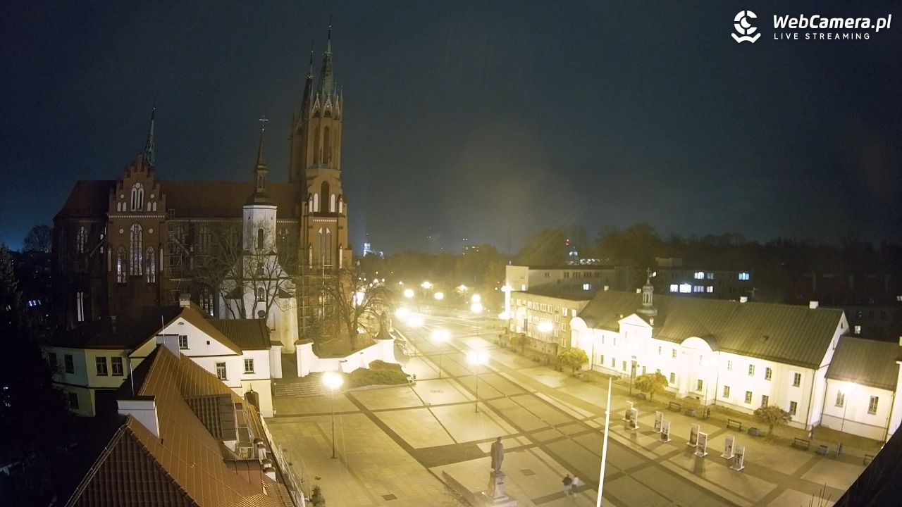 BIAŁYSTOK - widok na Archikatedrę NOWOŚĆ - 29 październik 2026, 17:46