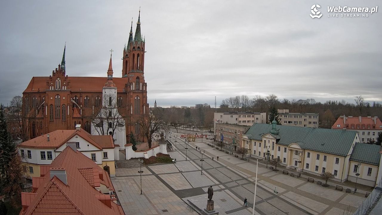 BIAŁYSTOK - widok na Archikatedrę NOWOŚĆ - 13 grudzień 2025, 11:06
