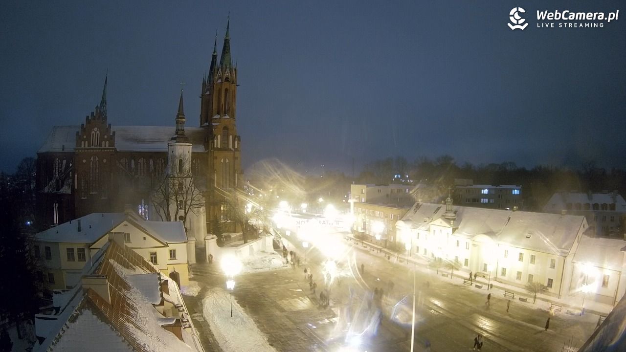 BIAŁYSTOK - widok na Archikatedrę NOWOŚĆ - 25 styczeń 2026, 20:05