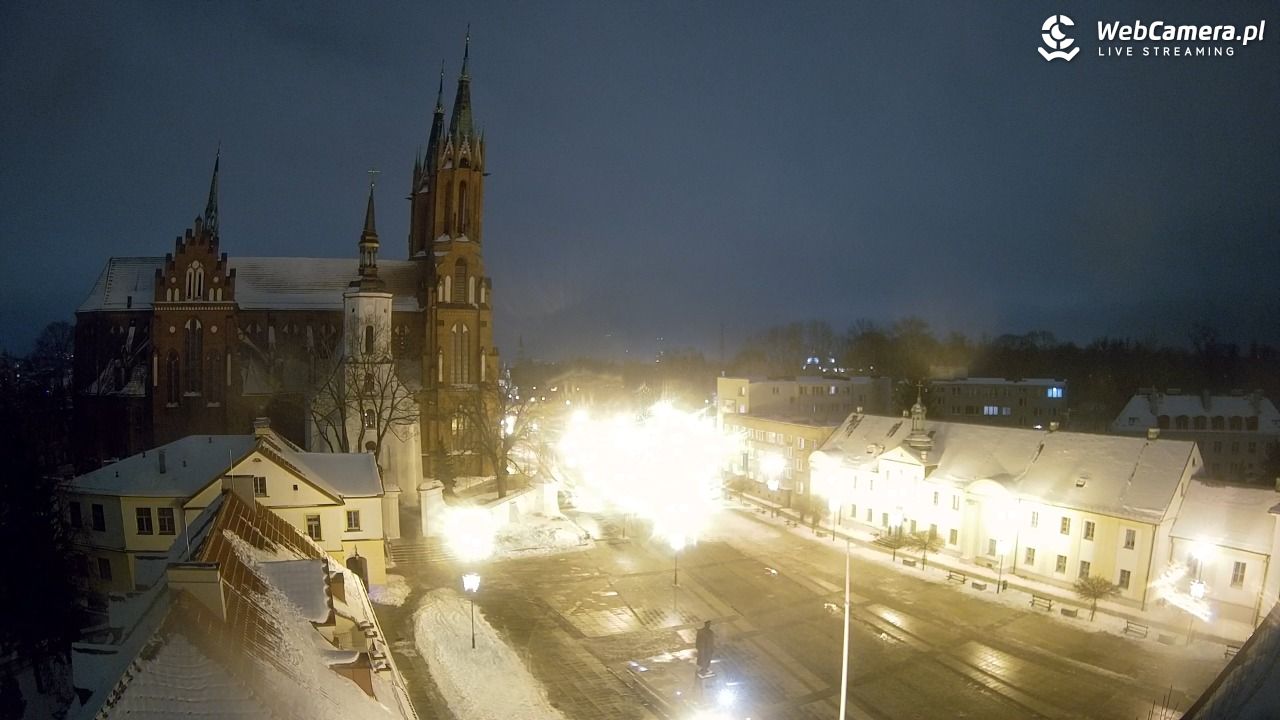 BIAŁYSTOK - widok na Archikatedrę NOWOŚĆ - 25 styczeń 2026, 21:12