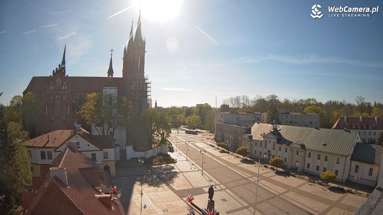 BIAŁYSTOK - widok na Archikatedrę NOWOŚĆ - 02 maj 2026, 08:27