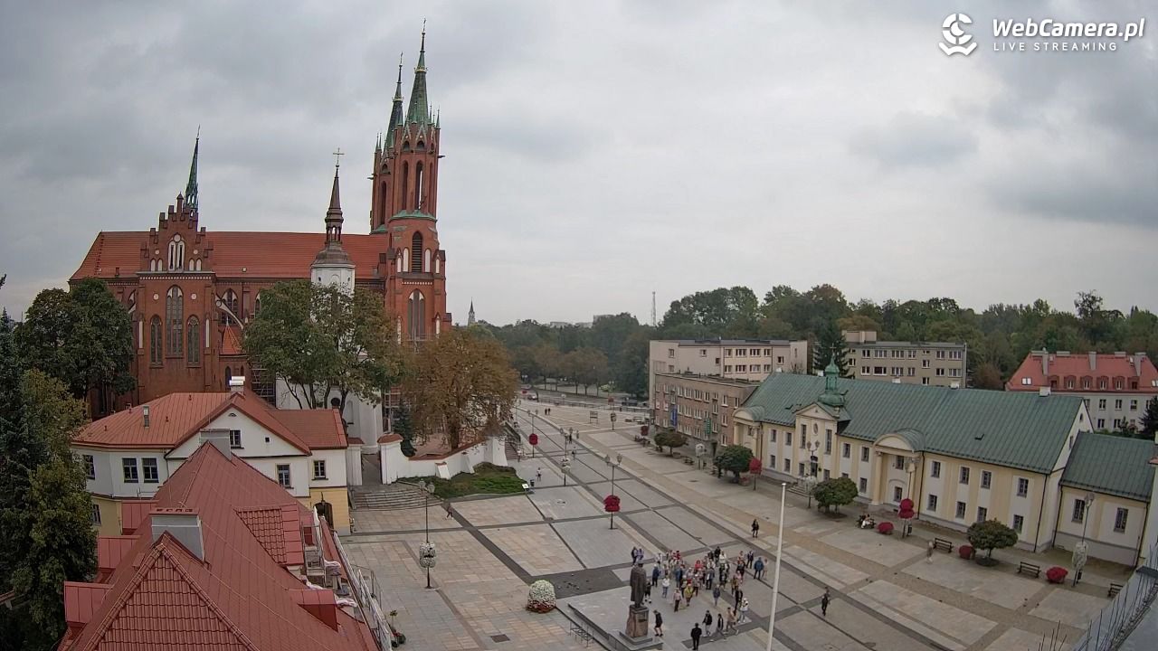 BIAŁYSTOK - widok na Archikatedrę NOWOŚĆ - 14 wresień 2026, 15:46