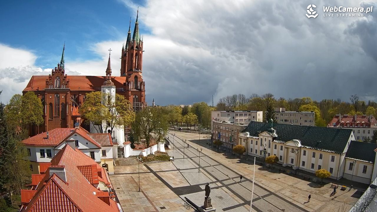 BIAŁYSTOK - widok na Archikatedrę NOWOŚĆ - 26 kwiecień 2026, 13:06