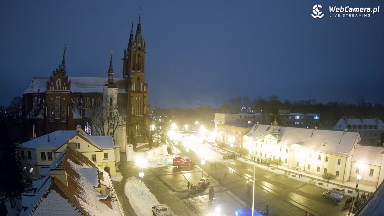 BIAŁYSTOK - widok na Archikatedrę NOWOŚĆ - 25 styczeń 2026, 16:43