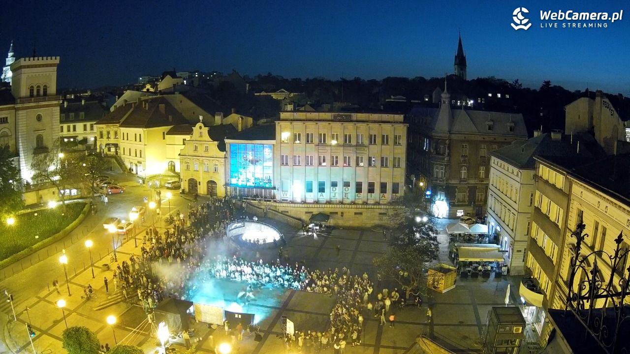 Bielsko-Biała - Plac Bolesława Chrobrego - 02 maj 2025, 21:04