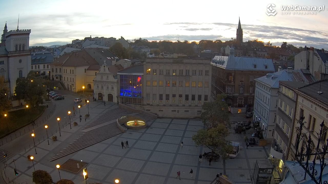 Bielsko-Biała - Plac Bolesława Chrobrego - 21 październik 2025, 17:54