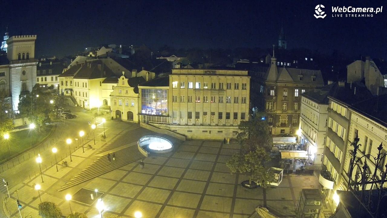 Bielsko-Biała - Plac Bolesława Chrobrego - 19 październik 2025, 20:21