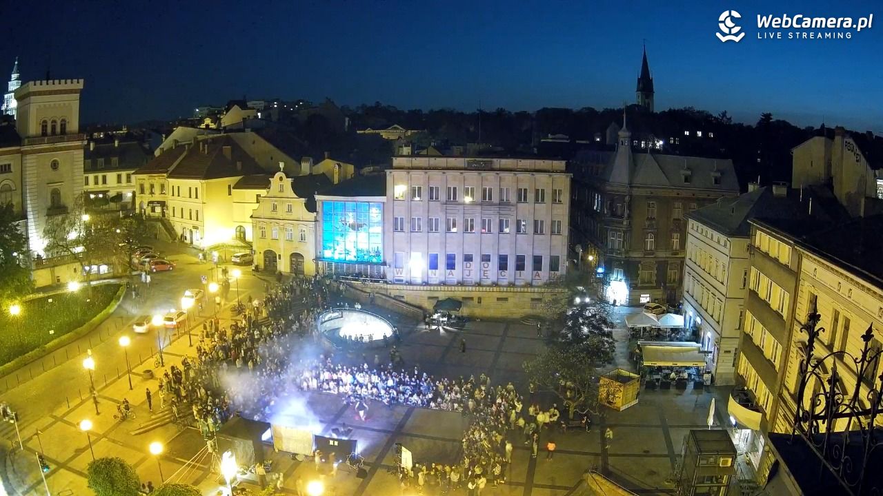 Bielsko-Biała - Plac Bolesława Chrobrego - 02 maj 2025, 21:04