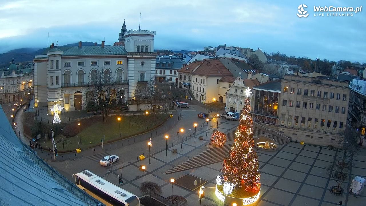 Bielsko-Biała - Plac Bolesława Chrobrego - 09 grudzień 2025, 07:24