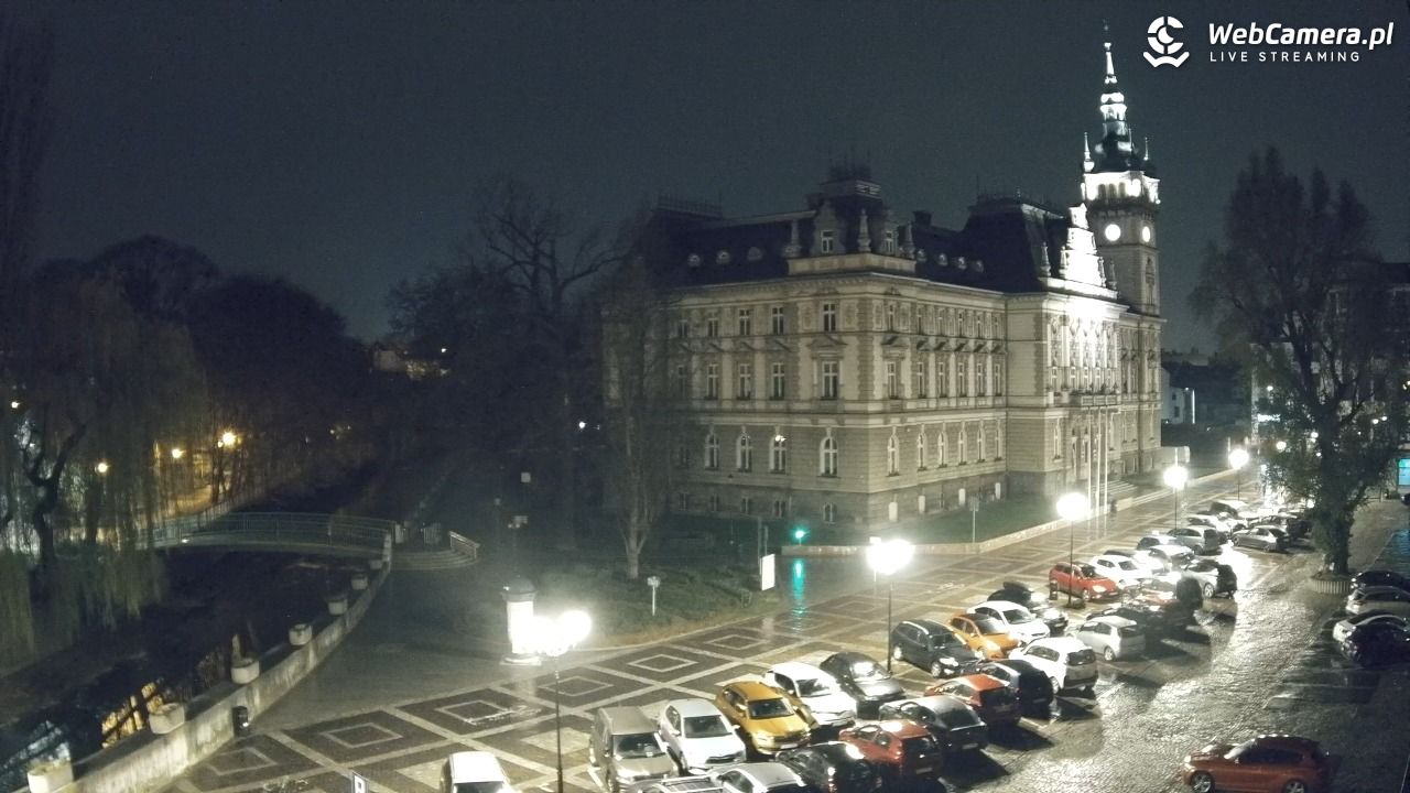 Bielsko-Biała Plac Ratuszowy - NOWOŚĆ - 14 kwiecień 2026, 21:34
