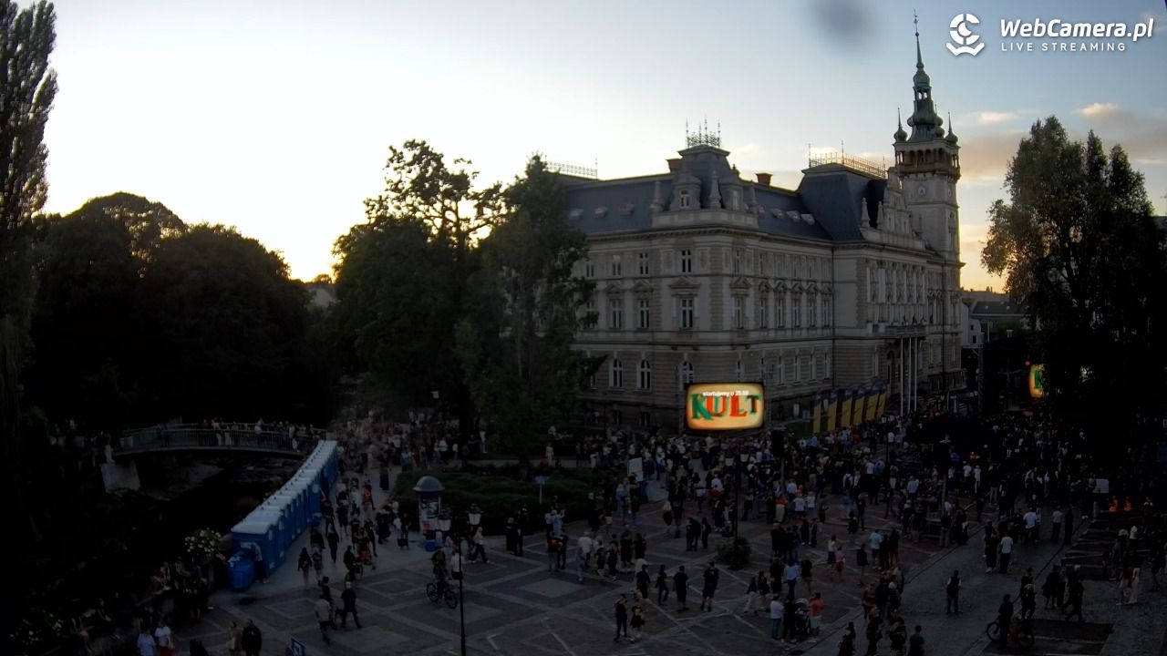 Bielsko-Biała Plac Ratuszowy - NOWOŚĆ - 29 sierpień 2026, 19:26