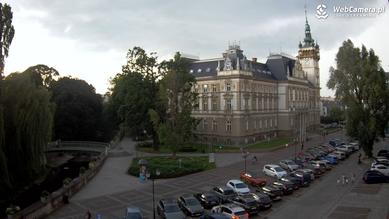 Bielsko-Biała Plac Ratuszowy - NOWOŚĆ - 13 lipiec 2026, 18:42