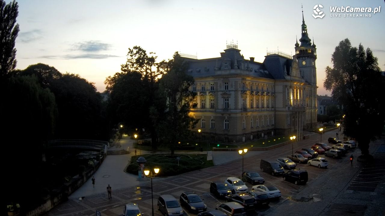 Bielsko-Biała Plac Ratuszowy - NOWOŚĆ - 13 lipiec 2026, 21:08