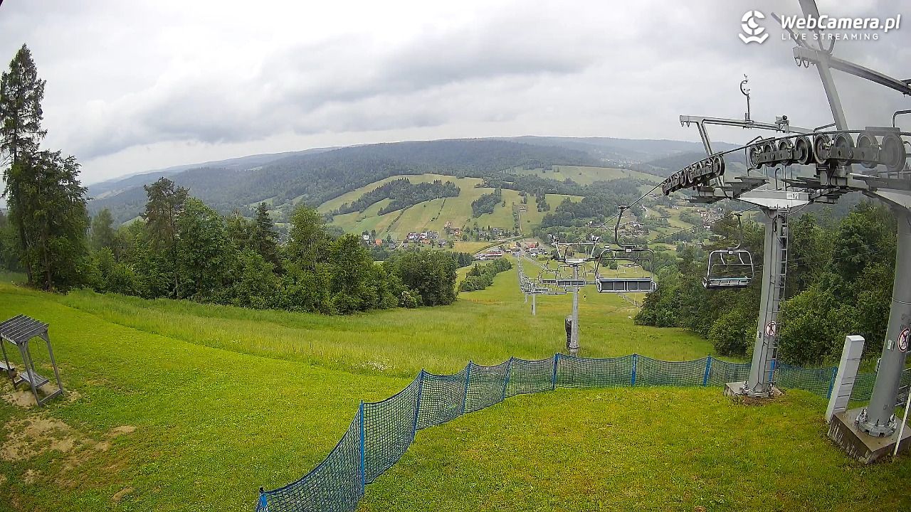 BIESZCZAD.ski Wańkowa - widok z górnej stacji narciarskiej - 17 czerwiec 2026, 12:37